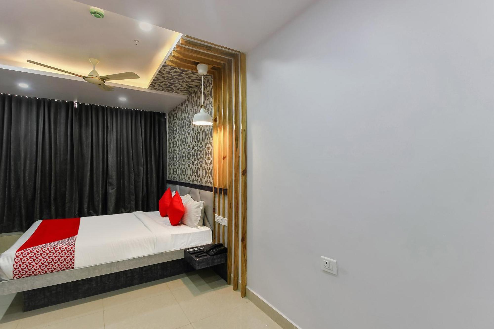 Super Capital O Hoysala Inn Secunderabad Exterior photo